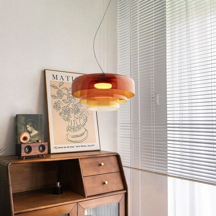 Elegancka lampa sufitowa — krem i kolor w harmonijnym wydaniu