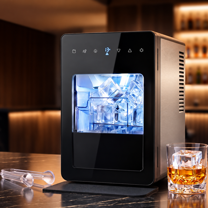 Ice Maker with Large 5 cm Cubes