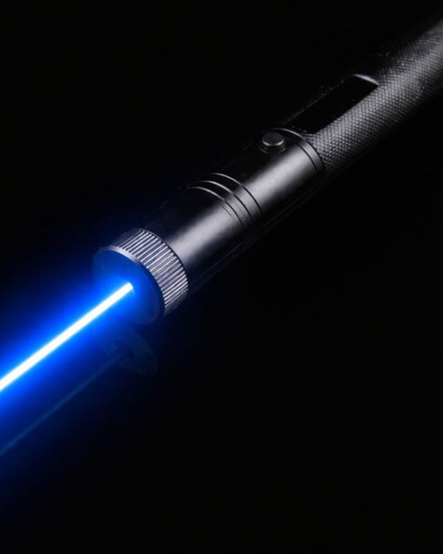 Akumulatorowy wskaźnik laserowy z regulowaną ostrością i blokadą bezpieczeństwa – narzędzie do ładowania przez USB o dużym zasięgu 6