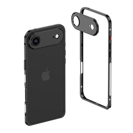 Aluminiowe Etui na Telefon z Wzmocnionymi Krawędziami i Kompatybilnością z MagSafe – Minimalistyczny Design, Srebrne Case na Telefon 13