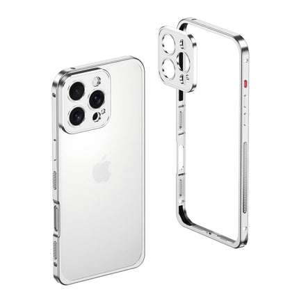 Aluminiowe Etui na Telefon z Wzmocnionymi Krawędziami i Kompatybilnością z MagSafe – Minimalistyczny Design, Srebrne Case na Telefon 31