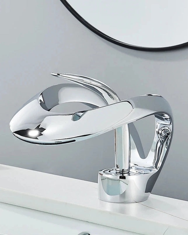 Bateria Umywalkowa Stojąca z Czarnego Mosiądzu – Nowoczesny Design i Wydajny Przepływ Wody 3