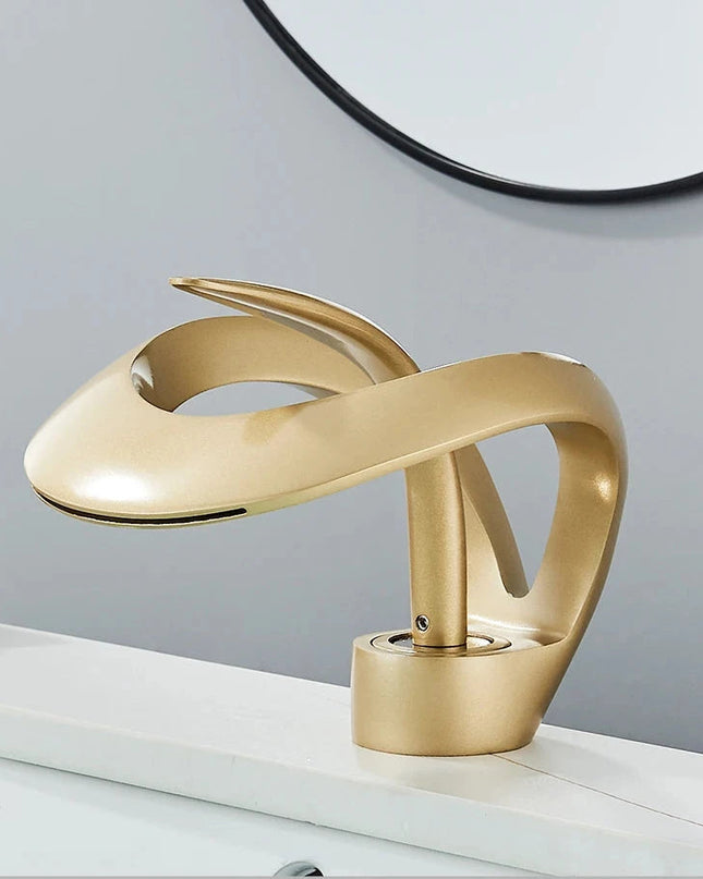 Bateria Umywalkowa Stojąca z Czarnego Mosiądzu – Nowoczesny Design i Wydajny Przepływ Wody 4