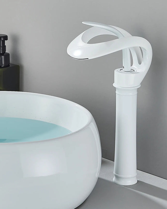 Bateria Umywalkowa Stojąca z Czarnego Mosiądzu – Nowoczesny Design i Wydajny Przepływ Wody 9