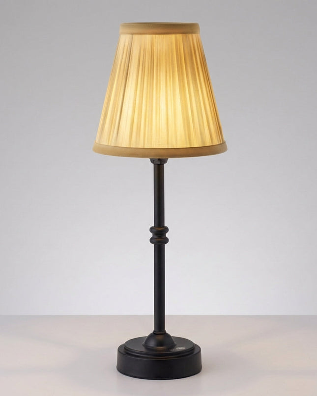 Bezprzewodowa lampa stołowa LED w retro designie z kryształowymi akcentami, oferująca regulację  9
