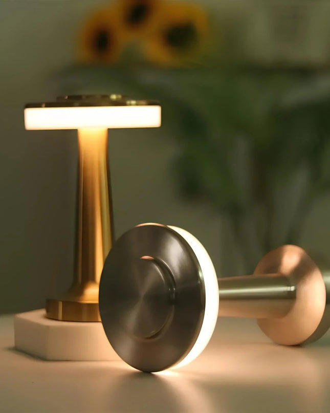 Bezprzewodowa lampa stołowa retro z regulowanym oświetleniem, idealna do salonów i sypialni 8