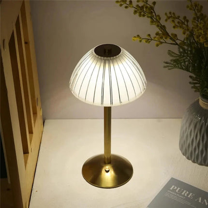 Bezprzewodowa lampa stołowa LED z czujnikiem dotykowym i ściemnialnym światłem – bezprzewodowy design inspirowany kryształem 4