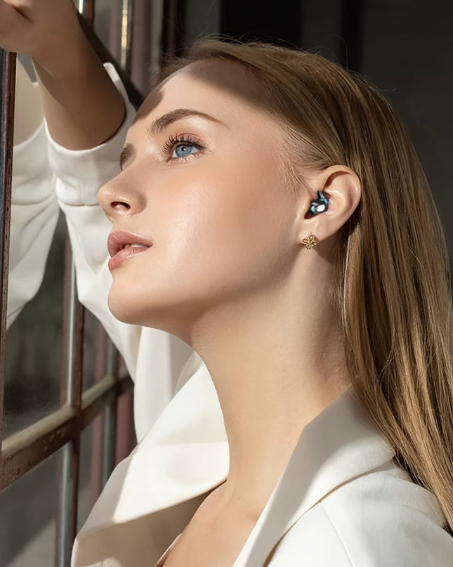 Bezprzewodowe słuchawki douszne Bluetooth z mikrofonem pojemnościowym zapewniającym czysty dźwięk – lekka konstrukcja douszna 2