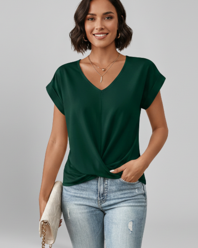 Bluzka damska z dekoltem w serek i krótkimi rękawami z lekkiego materiału – styl casual chic 7