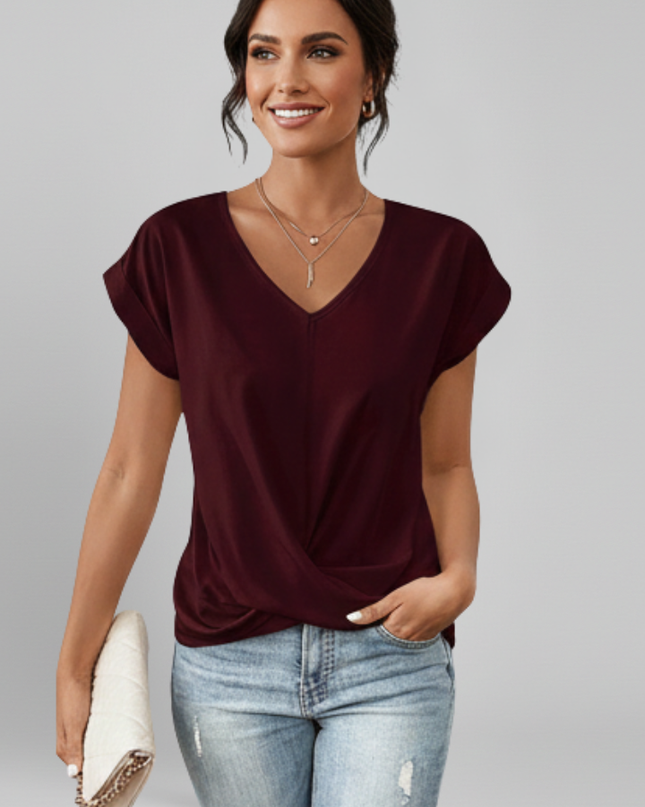 Bluzka damska z dekoltem w serek i krótkimi rękawami z lekkiego materiału – styl casual chic 9