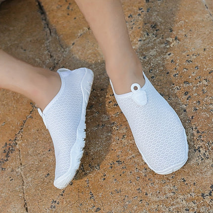 Buty do wody dla kobiet z cholewką z siateczki, szybkoschnącą i oddychającą, z antypoślizgową gumową podeszwą – idealne buty na plażę i do pływania 4