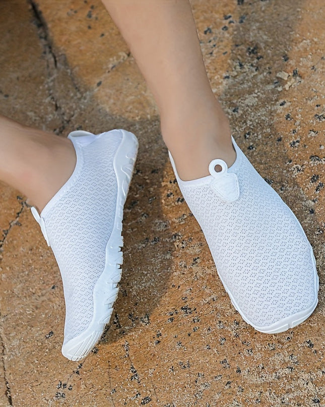 Buty do wody dla kobiet z cholewką z siateczki, szybkoschnącą i oddychającą, z antypoślizgową gumową podeszwą – idealne buty na plażę i do pływania 4