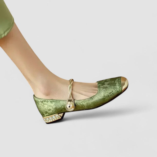 Buty ortopedyczne z niskim, blokowym obcasem – skórzany design inspirowany stylem vintage, zapewniający wygodę i styl 3
