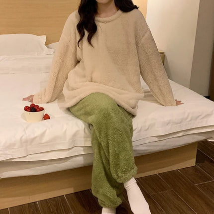 CozyNights | Zimowy komplet piżamowy z polaru i aksamitu dla kobiet 2