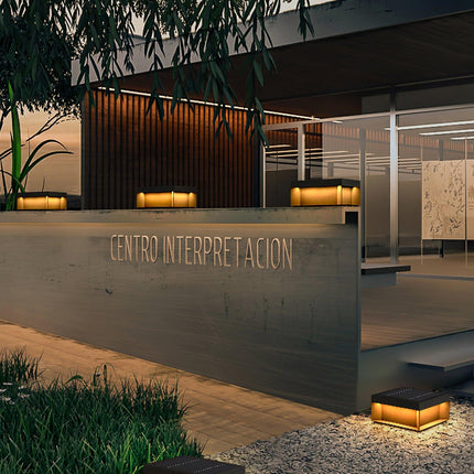 Czarna Lampa Ogrodowa LED Solarna IP65 – Wodoodporna Latarnia do Oświetlenia Ogrodu i Tarasu 7