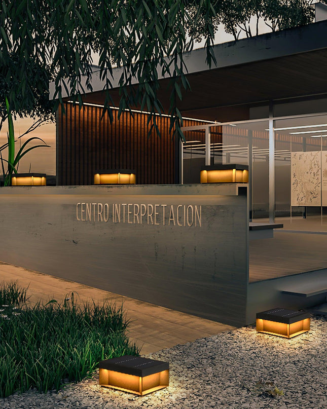 Czarna Zewnętrzna Latarnia Słoneczna IP65 z Wbudowaną Diody LED – Trwała i Wodoodporna do Oświetlenia Ogrodu 7