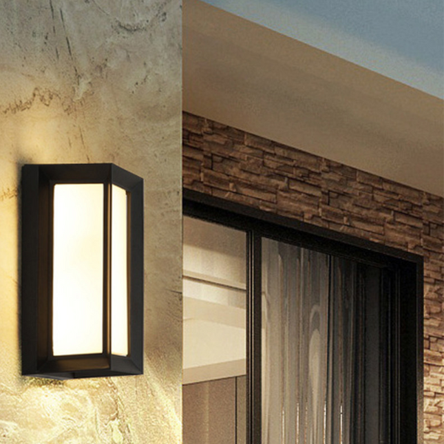 Czarno-Biały Kinkiet Zewnętrzny LED z Metalową Ramą – Nowoczesne Oświetlenie do Ogrodu, Tarasu i Werandy 2