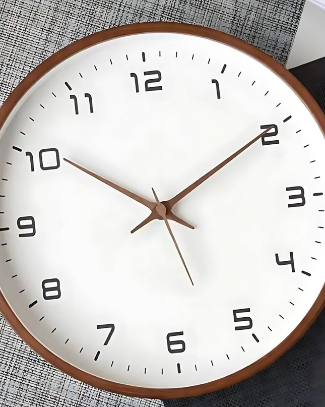 Drewniany Zegar Ścienny o Wyrafinowanym Designie Woodland 0