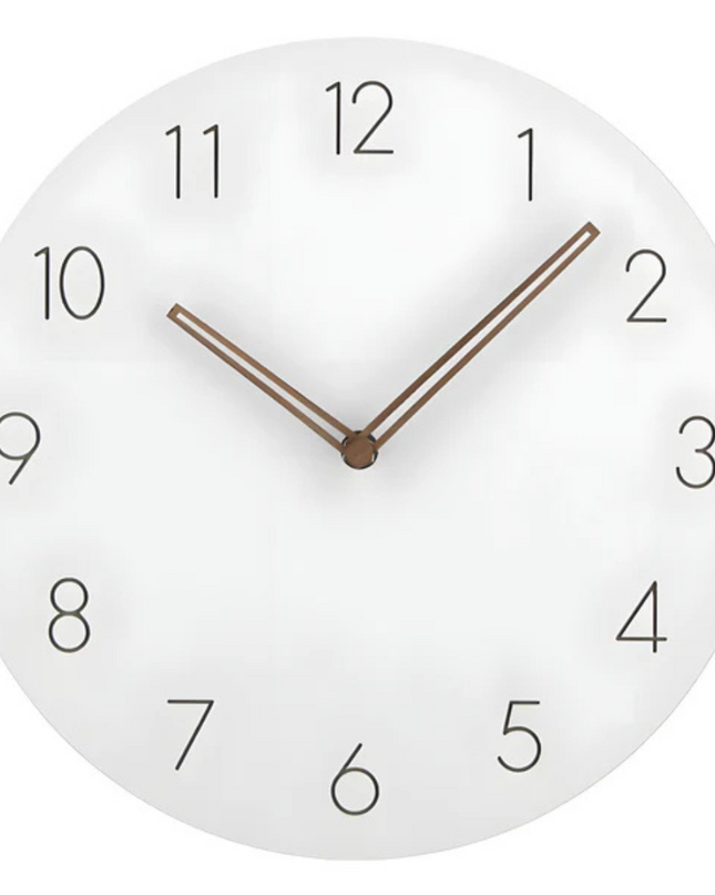 Drewniany zegar ścienny o minimalistycznym stylu i elegancji 9