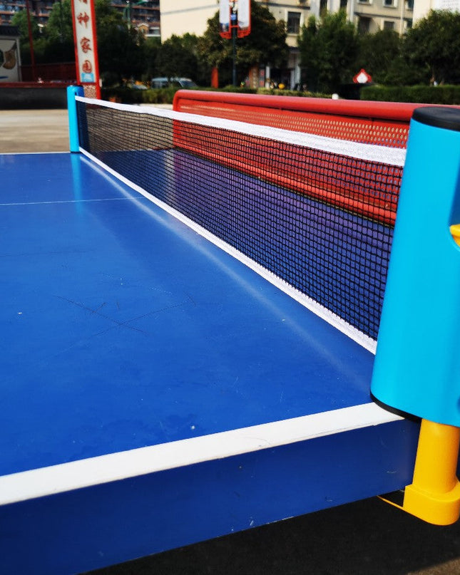 Elastyczna i regulowana siatka do tenisa stołowego zapewniająca natychmiastową zabawę w każdym miejscu 4