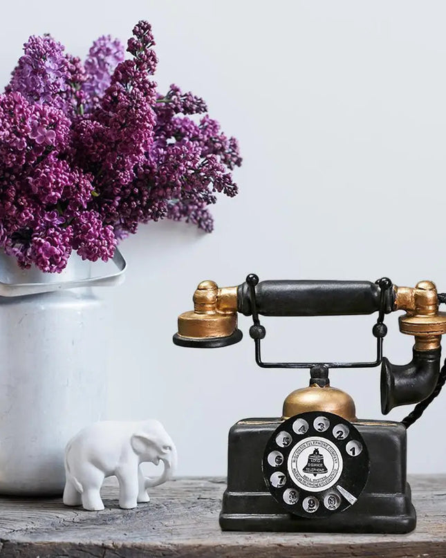 Elegancja w każdym detalu z klasycznym telefonem 0