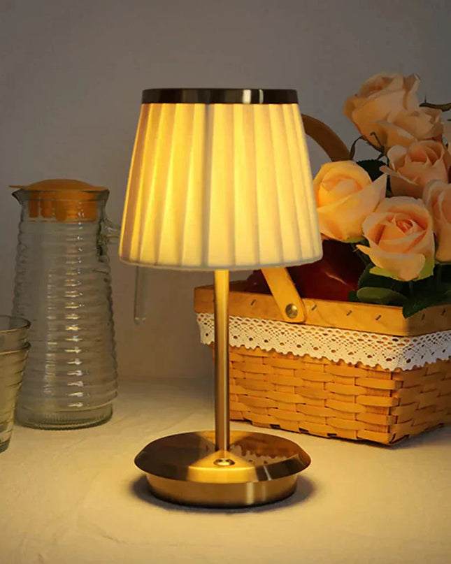 Elegancka Lampa Stołowa z Abażurem, Metalowa, Dotykowe Sterowanie, Bezprzewodowa na Baterie – Idealna do Salonów i Sypialni 0