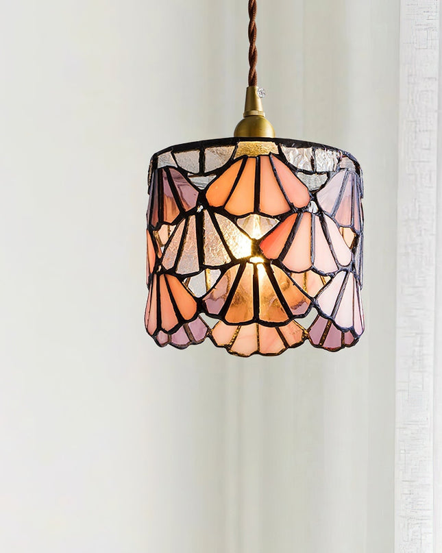 Elegancka Lampa Wisząca Tiffany z Mosiężnym Detalem i Ręcznie Wykonanym Kloszem – Idealna Lampa do Salonu i Nad Stół 3