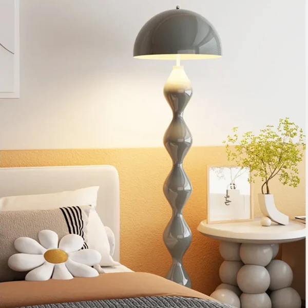 Elegancka skandynawska lampa podłogowa Lods 9