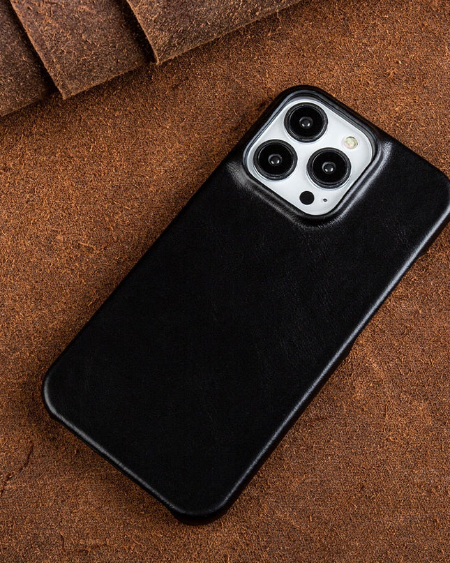 Eleganckie Etui na Telefon iPhone 13 z Olejowoskowej Skóry – Kompatybilne z MagSafe, Ochrona Przed Zabrudzeniami i Zadrapaniami 2