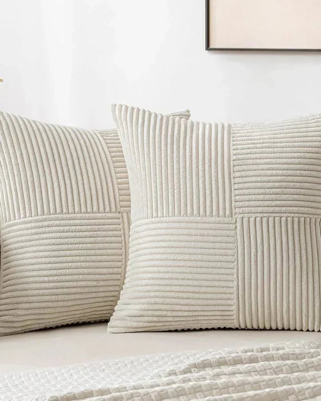 Eleganckie i miękkie poszewki na poduszki z weluru prążkowanego 8