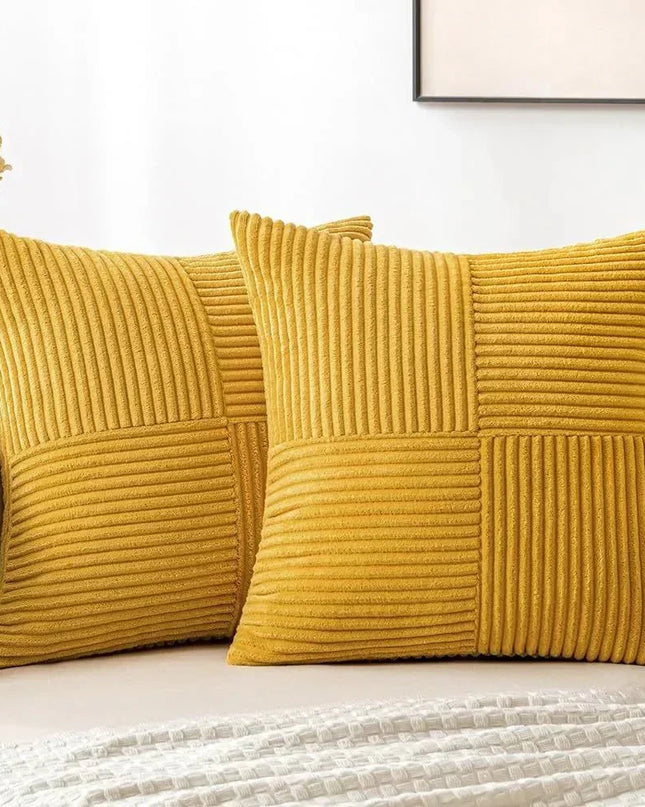 Eleganckie i miękkie poszewki na poduszki z weluru prążkowanego 9