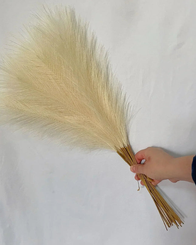 Eleganckie sztuczne pióra pampasowe do dekoracji 8