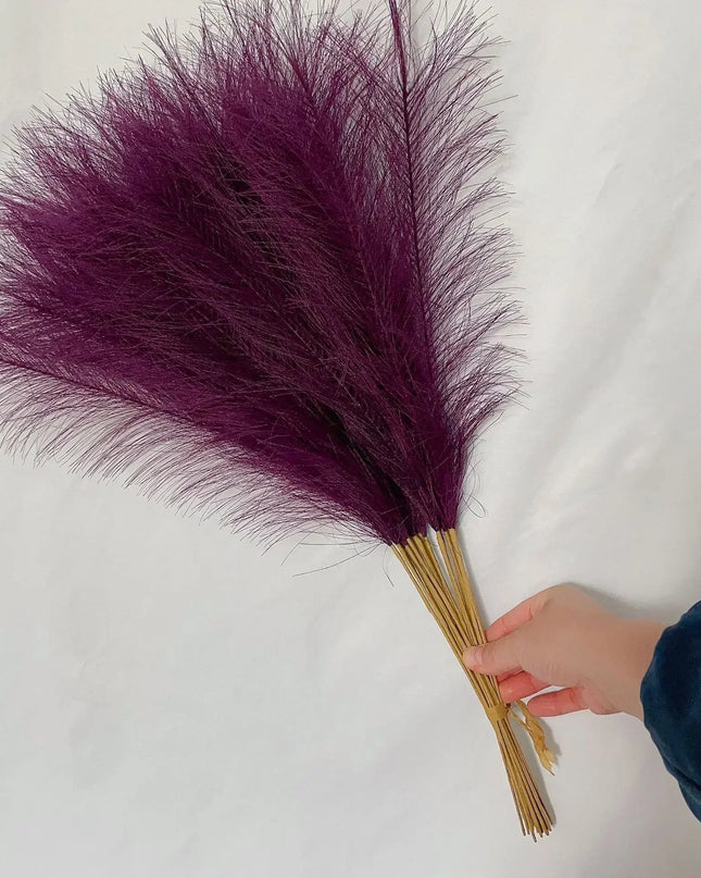 Eleganckie sztuczne pióra pampasowe do dekoracji 9