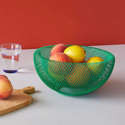 ElegantMesh | Dwuścienny stalowy kosz na owoce zapewniający wentylację i styl 10