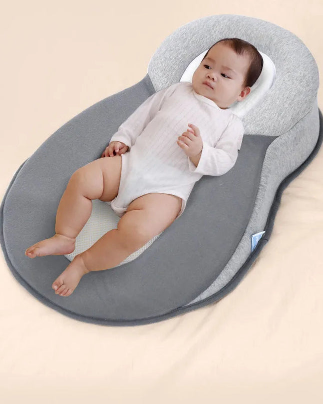 Ergonomiczna Poduszka Niemowlęca z Oddychającą Siateczką 3D – Miękka i Bezpieczna 1