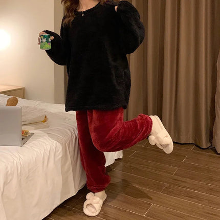 FluffyDreams | Gładka aksamitna bielizna nocna 0