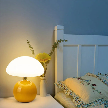Francuska Lampa Grzybowa Ceramiczna 20 cm – Styl Bauhaus, Trzy Kolory Światła, Idealna do Salonu i Sypialni 2