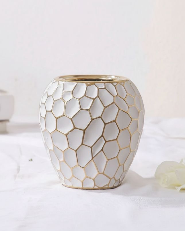 Elegancki wazon ceramiczny – ze złotym akcentem – stylowy dodatek do każdego wnętrza – idealny do świeżych lub sztucznych kwiatów