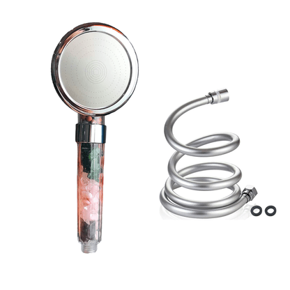 Głowica prysznicowa MineralHarmony – kompaktowa i wydajna – odświeża wrażenia z kąpieli dzięki filtracji mineralnej 2