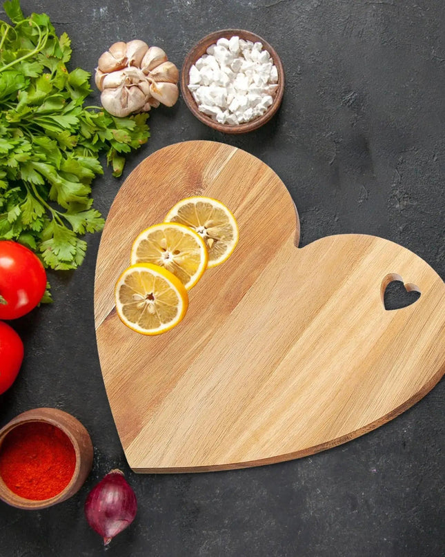 HeartServe Ekologiczna deska do krojenia i serwowania w kształcie serca – idealna do przygotowywania i prezentowania potraw 0
