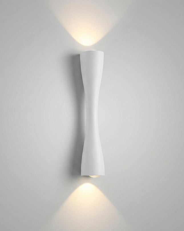 Nowoczesny kinkiet ścienny LED z regulacją barwy światła, wykonany z aluminium, idealny do minimalistycznych wn 4