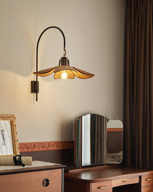Kinkiet Ścienny Petal Bloom z Naturalnym Wzorem Kwiatowym – Elegancka Lampa do Sypialni i Salonu, Metalowa i Lniana 6