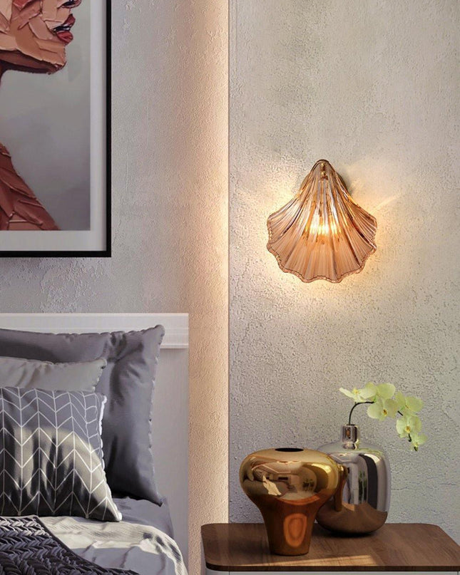 Kinkiet Ścienny Shell w Kształcie Muszli – Elegancka Lampa do Sypialni i Salonu, Mosiądz i Szkło, Miękkie Światło 2