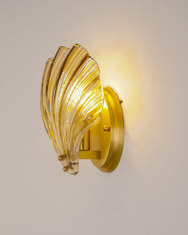 Kinkiet Ścienny Shell w Kształcie Muszli – Elegancka Lampa do Sypialni i Salonu, Mosiądz i Szkło, Miękkie Światło 7