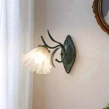 Kinkiet Ścienny z Motywem Konwalii – Elegancka Lampa do Sypialni i Salonu, Żelazo, D10*H22cm 5