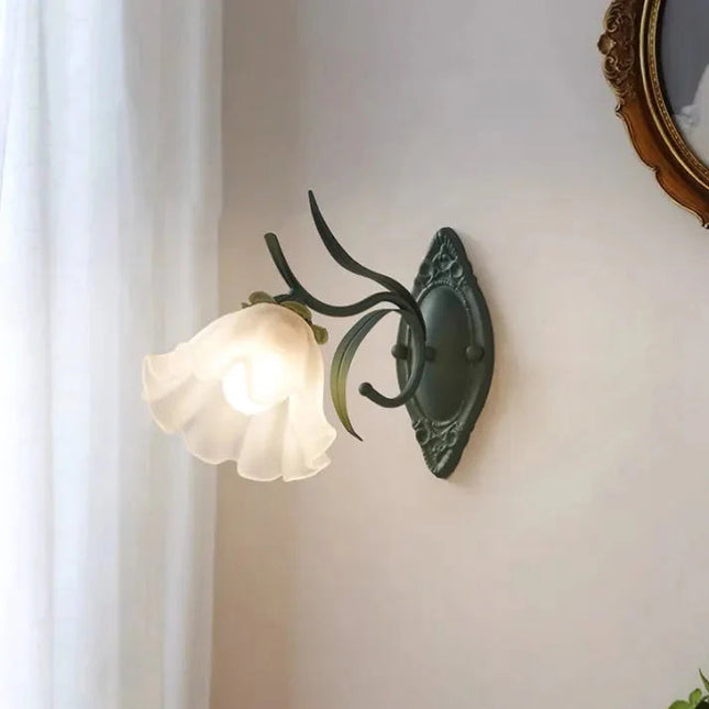 Kinkiet Ścienny z Motywem Konwalii – Elegancka Lampa do Sypialni i Salonu, Żelazo, D10*H22cm 5