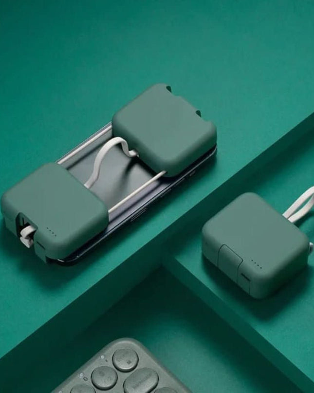 Kompaktowe ładowanie i praktyczny stojak 4