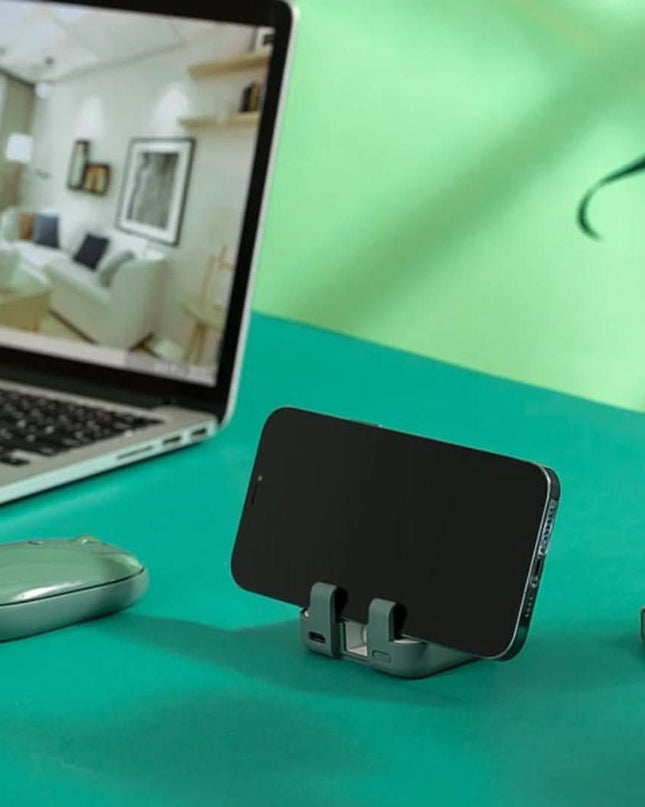 Kompaktowe ładowanie i praktyczny stojak 5