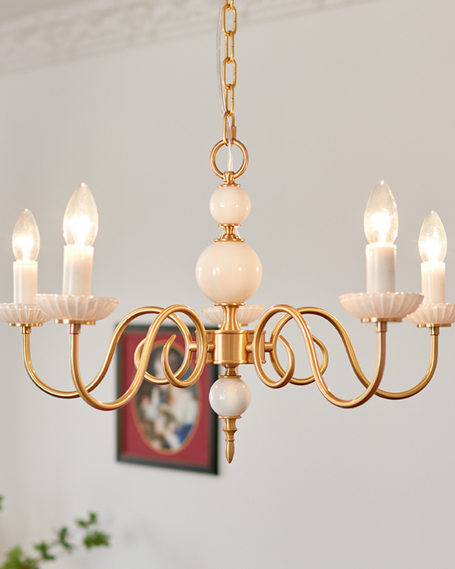 Kremowy Żyrandol Retro do Sypialni z Szkła i Metalu – Elegancka Lampa Wisząca z Regulowaną Długością 45-65 cm 4