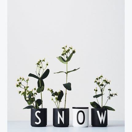 Kubek na listy – osobisty kubek porcelanowy – stylowy i wyjątkowy od Design Letters 1